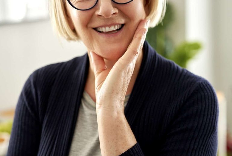 portrait-of-mature-woman-in-eyeglasses.jpg